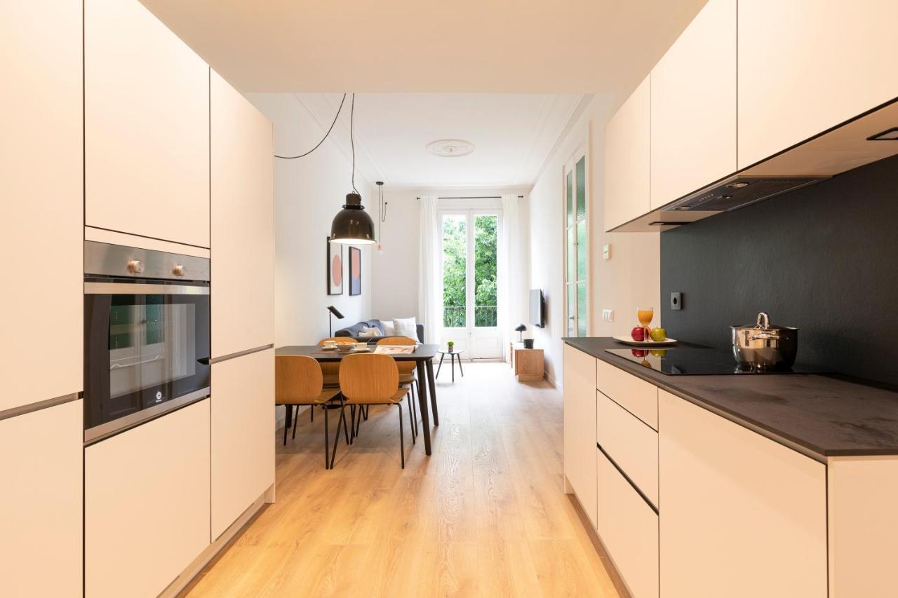 Ab Centric Universitat Apartment *